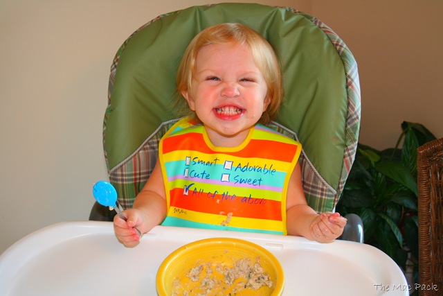 [20080831 - Savannah Eating Her Oatmeal (9)[9].jpg]