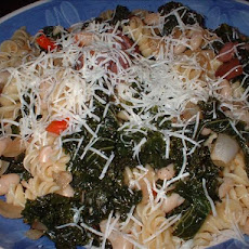Macaroni With Kale and White Beans