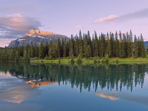 Cascade%20Ponds%20at%20Sunrise,%20Lake%20Minnewanka,%20Banff%20National%20Park,%20Alberta.jpg