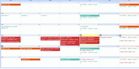 Różne kalendarze w widoku miesięcznym