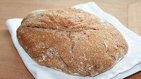 Pain rustique à l'épeautre sans pétrissage
