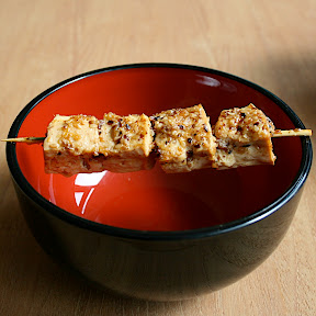 Brochettes de tofu glacé