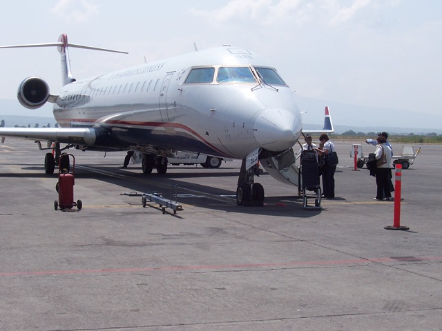 [81 Boarding plane in  Guad[4].jpg]