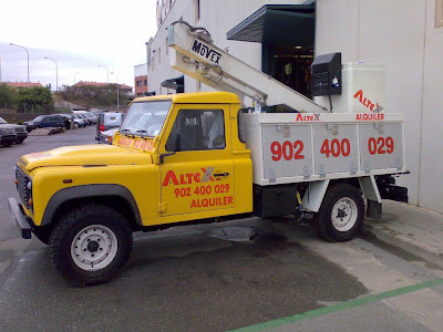 [Image: LR%2022082008216.jpg]