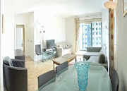 Waterfront Two Bedroom Apartment near Canary Wharf