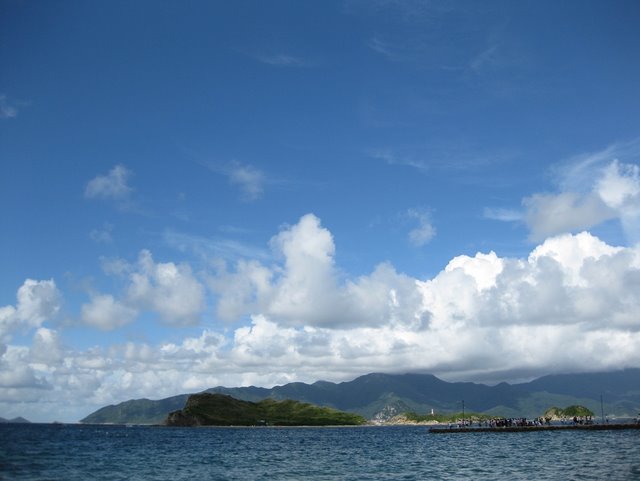 天空好蓝（不像市区那么多污染）