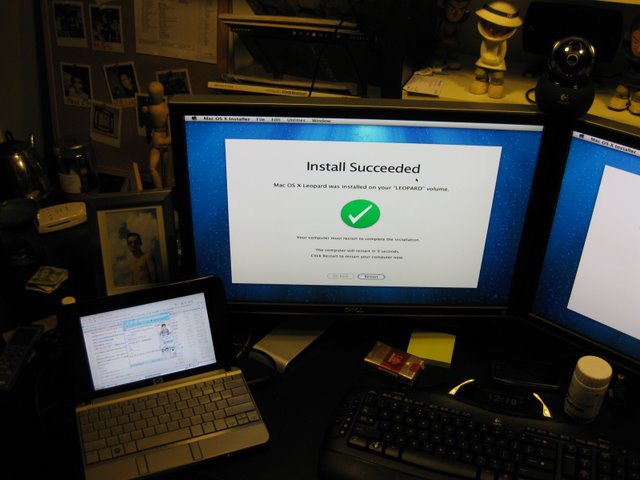 DELL 2408 WFP + HP mini 2133 高配版