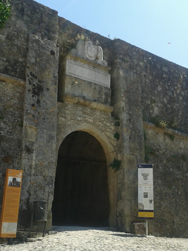 Palmela Castel Entrance 