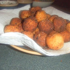 Deep Fried Matzo, Mushrooms and Veggies Balls