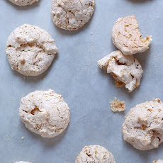 Hazelnut Meringues