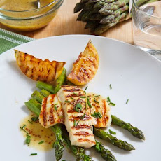 Grilled Asparagus and Halloumi Salad