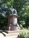 Fritz Reuter Denkmal NB