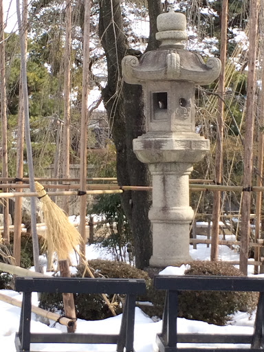松本城本丸石灯籠