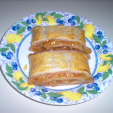 Easiest Apple Strudel