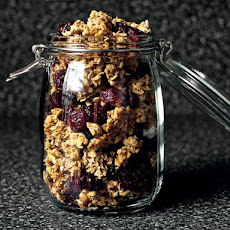 'Smitten Kitchen's Big Cluster Maple Granola