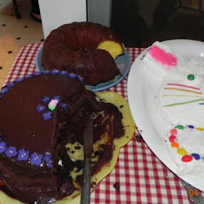 3-Layer Fudge Cake With White Chocolate Mousse Filling