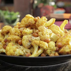 Roasted Cauliflower and Chickpeas