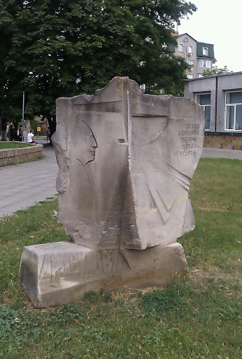 Пам'ятник Арцеулову К. К.