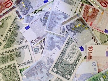 Se ieftinesc creditele in euro