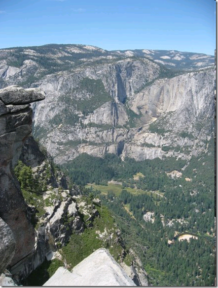 Yosemite Glacier Point views, famous overhang rock