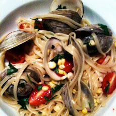 Pasta Clam Bake: Linguine with Clams, Tomatoes and Corn