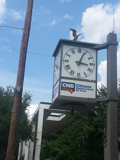 Waxahachie downtown clock