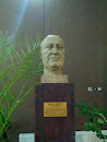 Bust Mircea Popescu