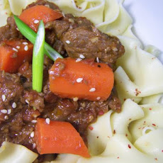 Asian Short Ribs With Carrots and Rice