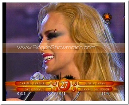 Sabrina Rojas bailando en el Caño