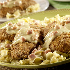 Crunchy Chicken with Ham Sauce