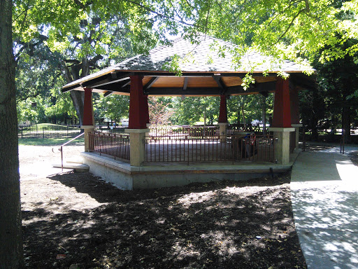 Kenwood Plaza Memorial Pavilion