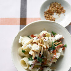Goat Cheese and Sun-Dried Tomato Pasta