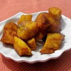 Kelewele (Spicy Fried Plantains)