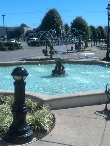 La Promenade Fountain