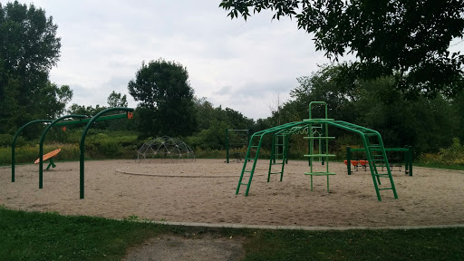Parc Des Prairies Children Area