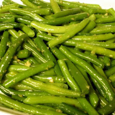 Green Beans with Garlic, Lemon, and Parsley