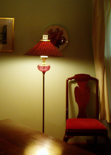 Cranberry Floor Lamp 