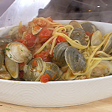 Linguine with Red Clam Sauce