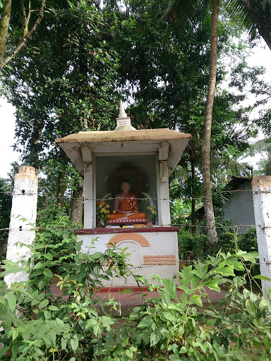 Buddha Statue at Pilima Handiya Wathurugama Road 
