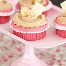 White Chocolate, Peanut Butter and Banana Cupcakes