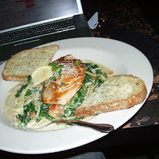 Rc's Salmon With Basil Cream Sauce. *****