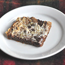Holiday Hello Dolly Bars