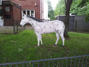 Pferd Im Vorgarten