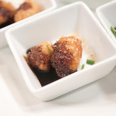 Pecan Sandies® Encrusted Scallops with Balsamic Honey Agave Glaze