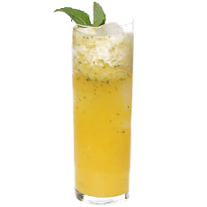 Zero Proof: Pineapple Mint Agua Fresca