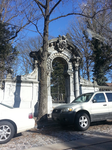 Hood Cemetery Archway