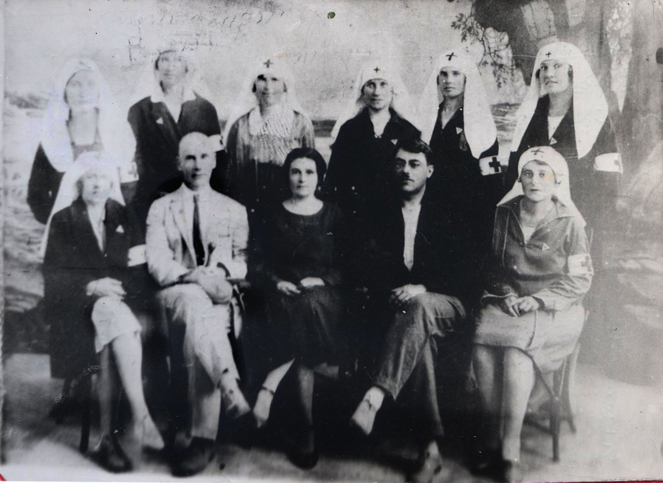 Медицинский персонал Очаковской больницы 1924 г.