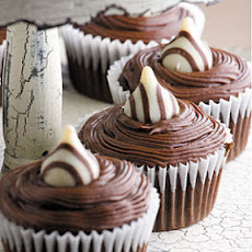 2-Kiss Cupcakes
