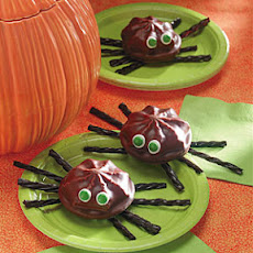Marshmallow Cookie Spiders