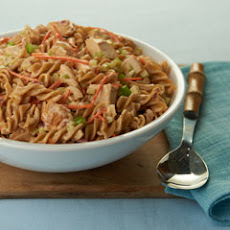 Buffalo Ranch Chicken Pasta Salad